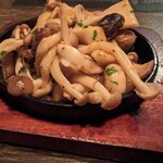 ロウリーズ・ザ・プライムリブ - 