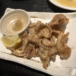 世界の山ちゃん - 鶏皮焼き