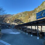 道の駅 木の香 - 温かい季節は外も気持ち良さそう。