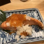 Robata To Oden Koronagirai - 焼き鮭といくらが大根おろしとよく合う
