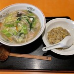 ラーメンパンダ - 長崎チャンポン＋半チャーハンセット