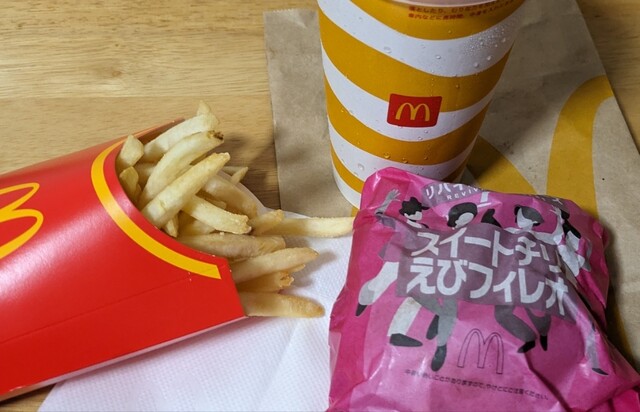 マクドナルド 新田東ヨークタウン店 - 小鶴新田（ハンバーガー）の写真