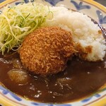 キッチン ニューほしの - ライトメンチカツカレー（￥９９０）ですが他店と同じ量はあります。