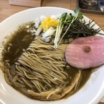 めん処 きよ洲 - 佐助豚の脂と煮干の濃厚スープが旨い！