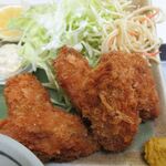 三喜食堂 - 小振りだが　じゅわっと旨味満点