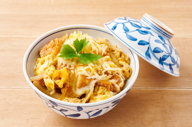 鳥と卵の専門店 鳥玉 アパホテル上野御徒町駅前南店 - 末広町/食堂