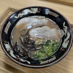 豚骨らーめん まる龍 - ラーメン