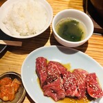 太陽 - ハラミ定食１式 °・*:.。.☆