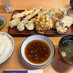 鎧 - 牡蠣、海老定食