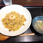 China Dining 雅龍 - 五目チャーハン　750円