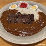 マルパソ - ステーキカレー＋茹で玉子 辛さ×20倍