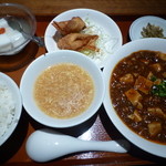 四川飯店 - 麻婆豆腐セット850円