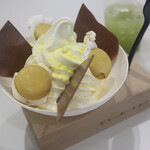 Made In Pieru Erume - ソフトクリーム バニラとレモンのメレンゲ、レモングラス緑茶