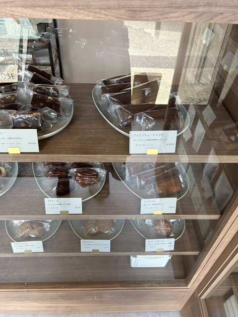 ジュールグーフェ　ル　リーヴルドゥパティスリー パティスリー ジューブル mozoワンダーシティ店 （patisserie J
