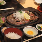 和食処ゆたか - 料理写真:鉄板すき焼き御膳