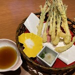 活魚旬彩 馬酔木 - 島ラッキョウの天ぷら