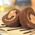 chocolate roll cake