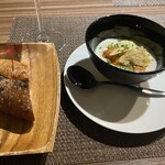 ビストロ ウエノ ニバンチョウ - カリフラワーのポタージュ