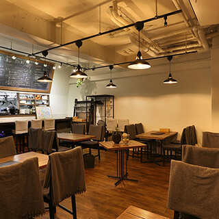 A space with a calm atmosphere ◆ Perfect for anniversaries and small parties