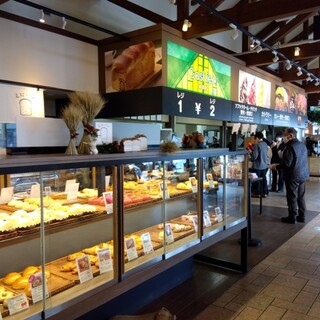 道と川の駅 花ロードえにわ_2