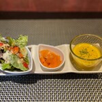 ザ リビング - 前菜　サラダ　ラペ　かぼちゃスープ