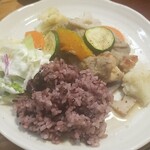 キッチン ブルー グローブ - ご飯、サラダを乗せます