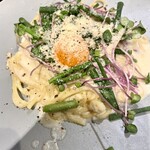 ジンナンカフェ - 湯葉とハモンセラーの豆乳カルボナーラ（1265円）