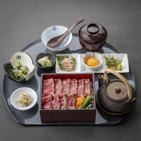 【三度おいしい贅沢御膳】国産和牛のひつまぶし御膳