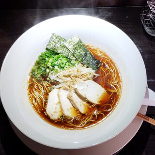 新博多醤油ラーメン バルティーエ