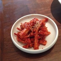 焼肉トラジ 名古屋セントラルタワーズ店 - キキョウ（トラジ）のキムチ