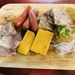 Shimokitazawakko Izakaya Toritonkun - 燻製盛り合わせ