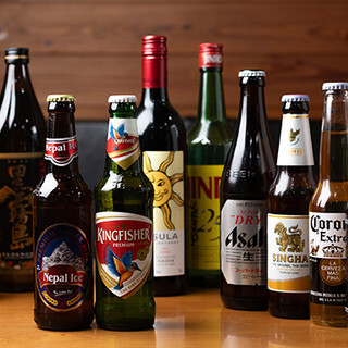 印度、泰國和尼泊爾的啤酒。種類繁多的飲料