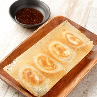 The crispy wings are irresistible! Enjoy a wide variety of Gyoza / Dumpling