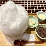 甘味や 澤田商店 - しろみつ White Suger（350円）・みるく、あずき、白玉（350円）