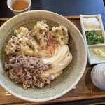 Odoru Udon - 240106土　大阪　踊るうどん 滝井本店　肉舞茸天ぶっかけ大盛1,150円