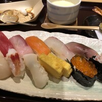 くし路 KITTE丸の内店 - 生寿司十貫