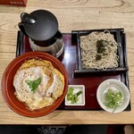 家族亭 - カツ丼ざる蕎麦セット　990円