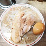 とんトコ豚 - ラーメン(850円)+味玉(100円)