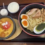 節系とんこつらぁ麺　おもと - 