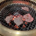 黒毛和牛焼肉と本格もつ鍋 山樹 - 