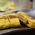 尾道 むらかみ - 人気メニュー「とん平焼き」(⊙ꇴ⊙)!!!
            厚い豚肉を卵で包んだシンプルな逸品！おいしい！