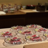 鮨 由う - 