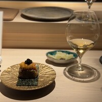 鮨 由う - 