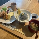 津田宇水産 レストラン - 