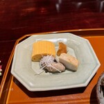 割烹 西むら - 焼き牡蠣　卵焼き　焼き里芋　大根おろし