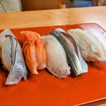 鮨 徳助 - さより、赤貝、鯛、コハダ、白魚