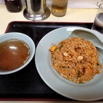 Kouraku - ナシゴレン、スープつき