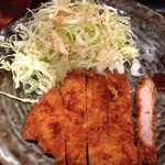 ふく泉 - うどん屋のトンカツと侮っていたら、以外や結構食べ応えのあるトンカツが、ＣＰ良いです。