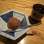 Shiote - 「黒ビールとビターチョコのアイス」