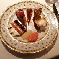 シェ・イノ - 